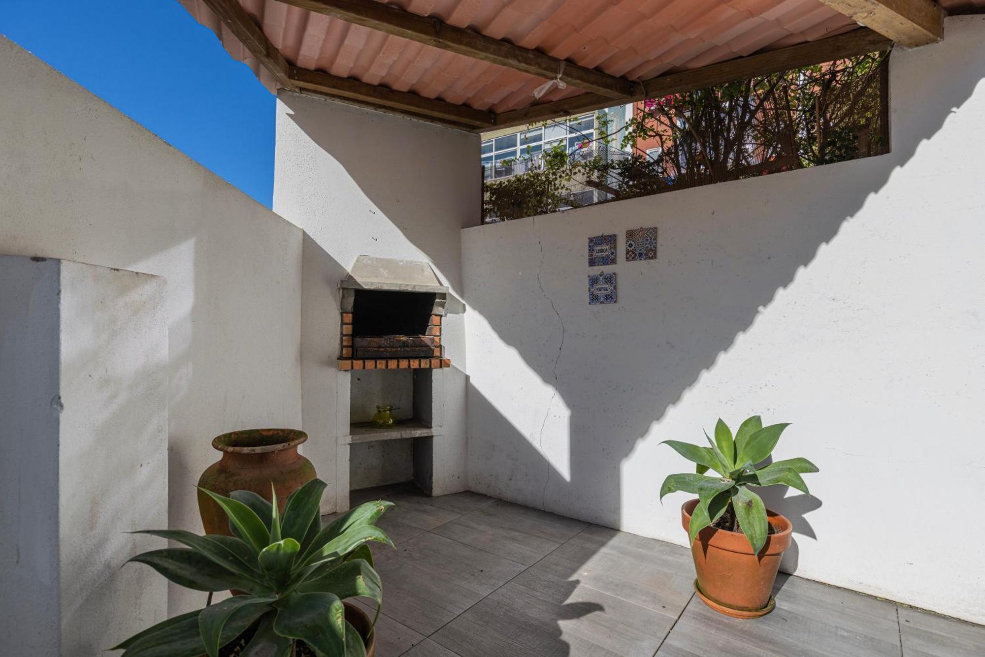Apartamento Moderno Com Terraco ลิสบอน ภายนอก รูปภาพ