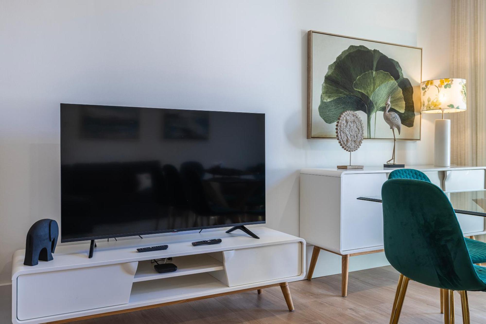 Apartamento Moderno Com Terraco ลิสบอน ภายนอก รูปภาพ