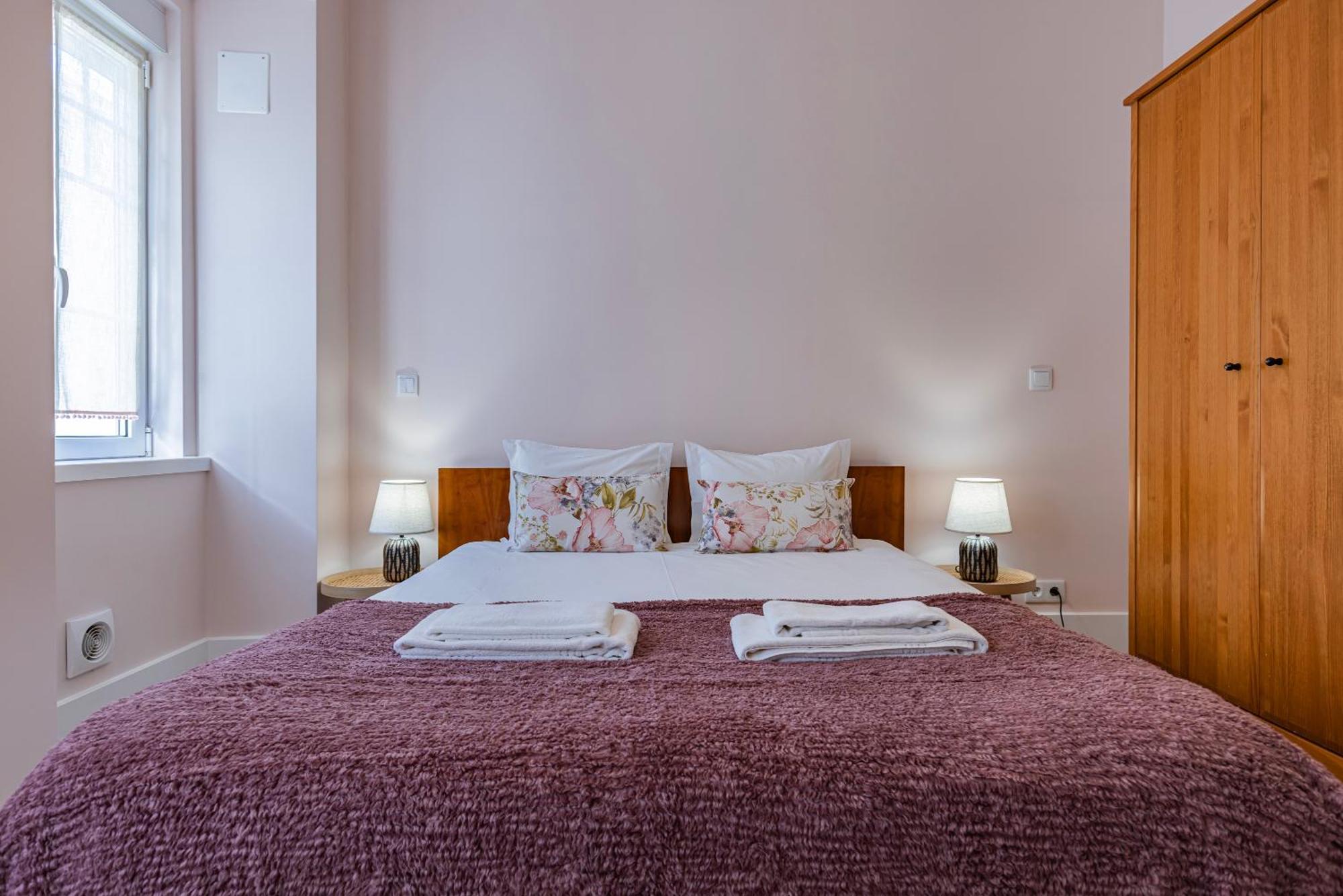 Apartamento Moderno Com Terraco ลิสบอน ภายนอก รูปภาพ
